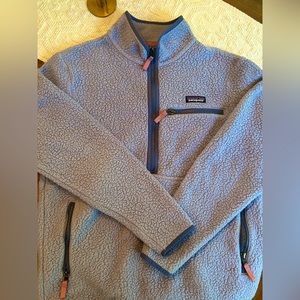 Patagonia Women's Retro Pile Fleece Marsupial in Purple/Blue